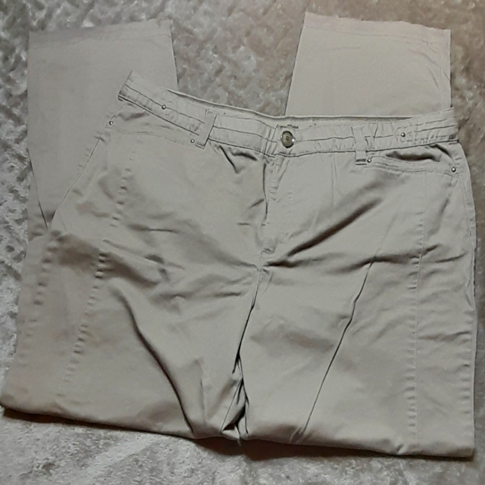 KHAKIS & COMPANY Easy Waist Flexible Waist Docker Size 16 Tan